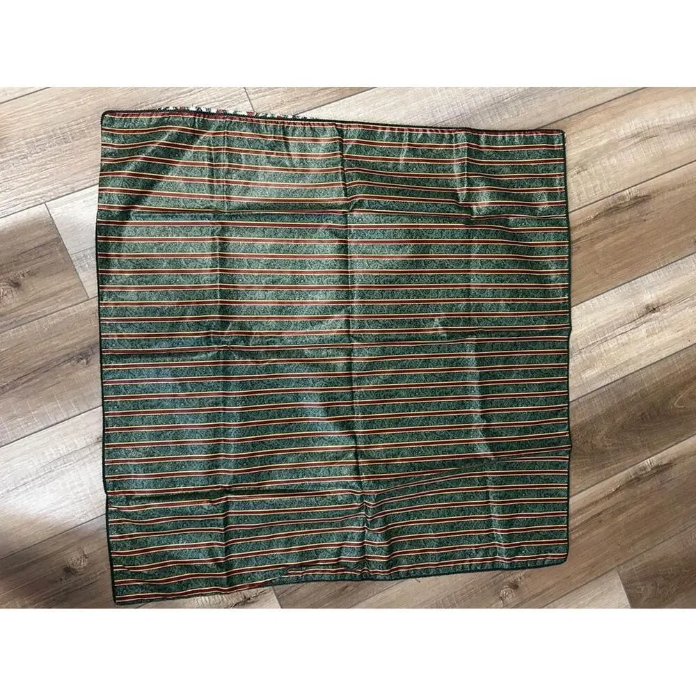 Longaberger Christmas Holly tablecloth double sided 25” corded edge‎
